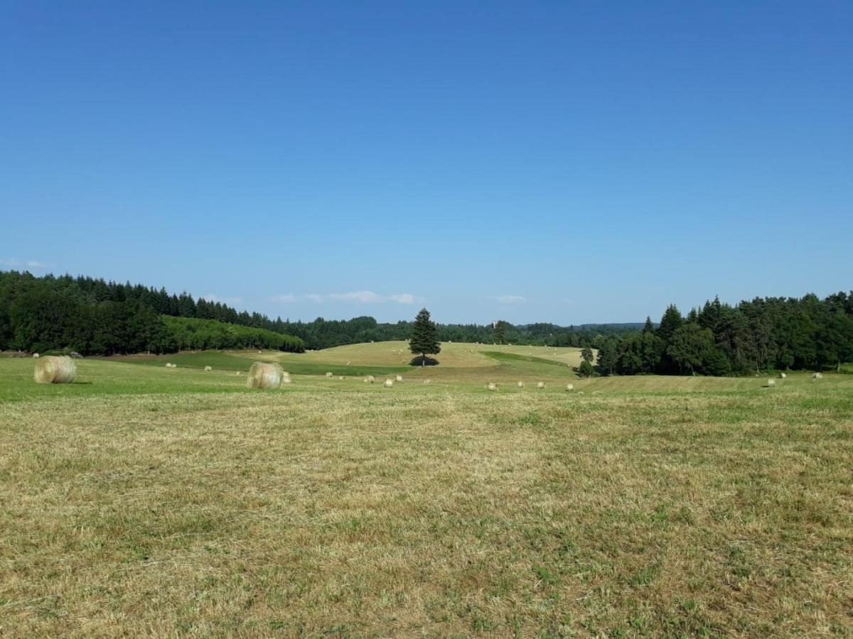 Le Parc Des 4 Saisons Bed & Breakfast Correze Bagian luar foto