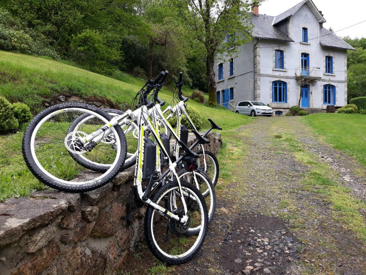 Le Parc Des 4 Saisons Bed & Breakfast Correze Bagian luar foto